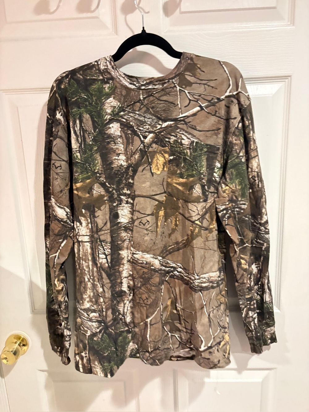 Women’s Long Sleeve Camo Crewneck Shirt - Brown/Green
